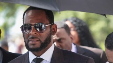 R. Kelly a été placé sous surveillance suicidaire après sa peine de 30 ans